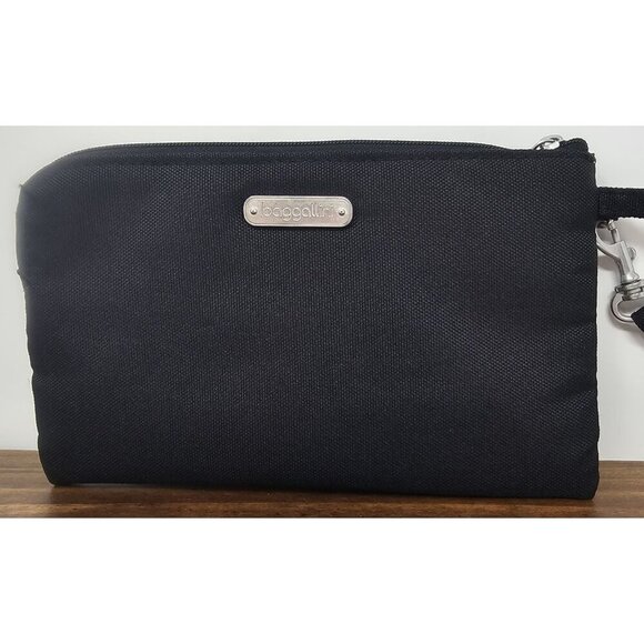 Baggallini Wristlet Wallet Women's RFID Protected Travel Organizer Pouch Bag NEW - Picture 1 of 9